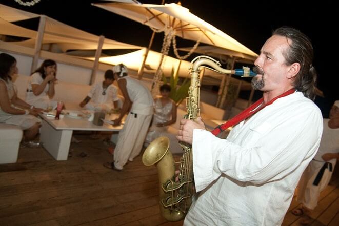 thailand-wedding-reception-instrument-player.jpeg