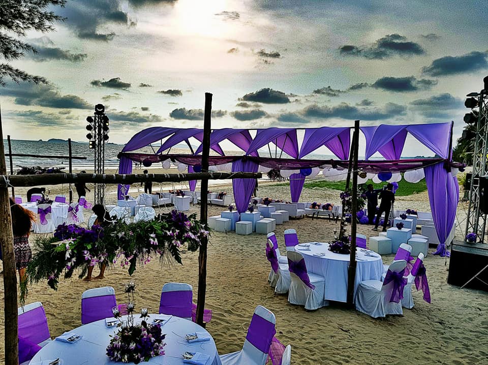 beach-pool-party-destination-weddings-thailand-bali.jpg